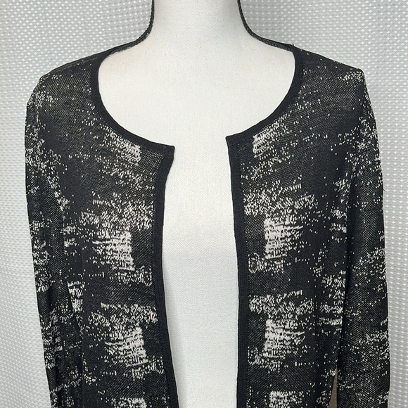 Eileen Fisher Linen Blend Knit Cardigan Italian Yarn Size Medium Black & White - Picture 2 of 9